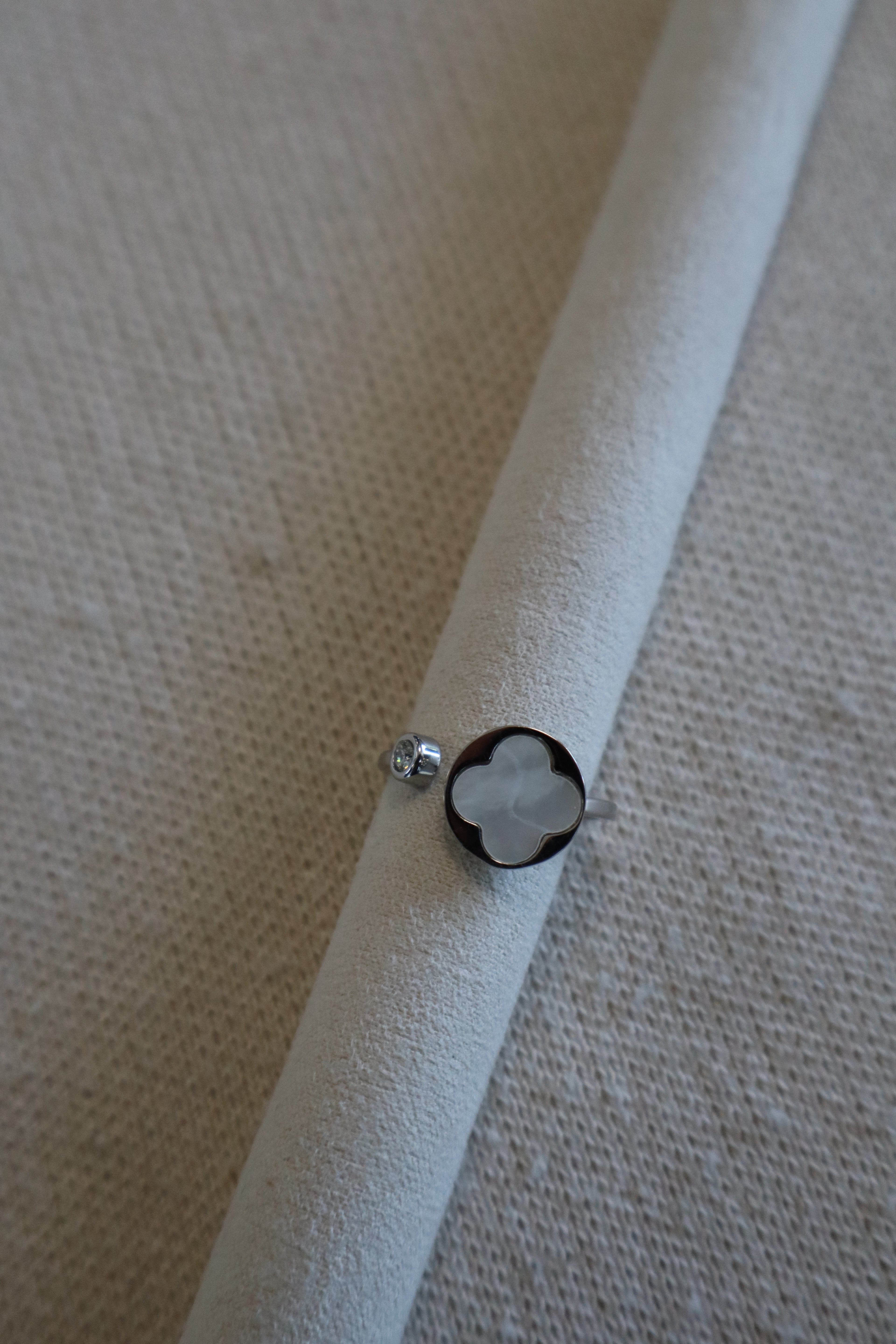 Anello 37