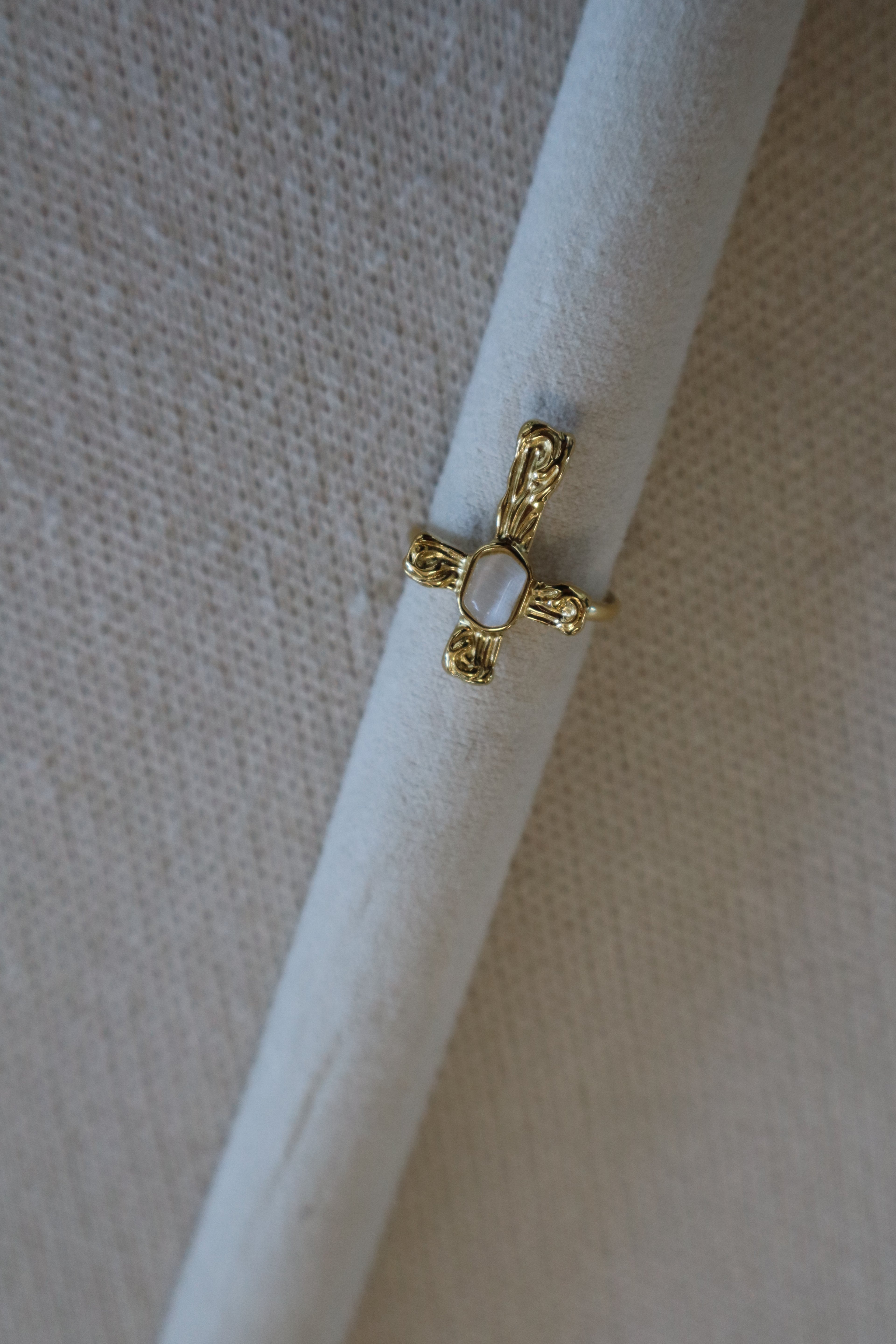 Anello 4