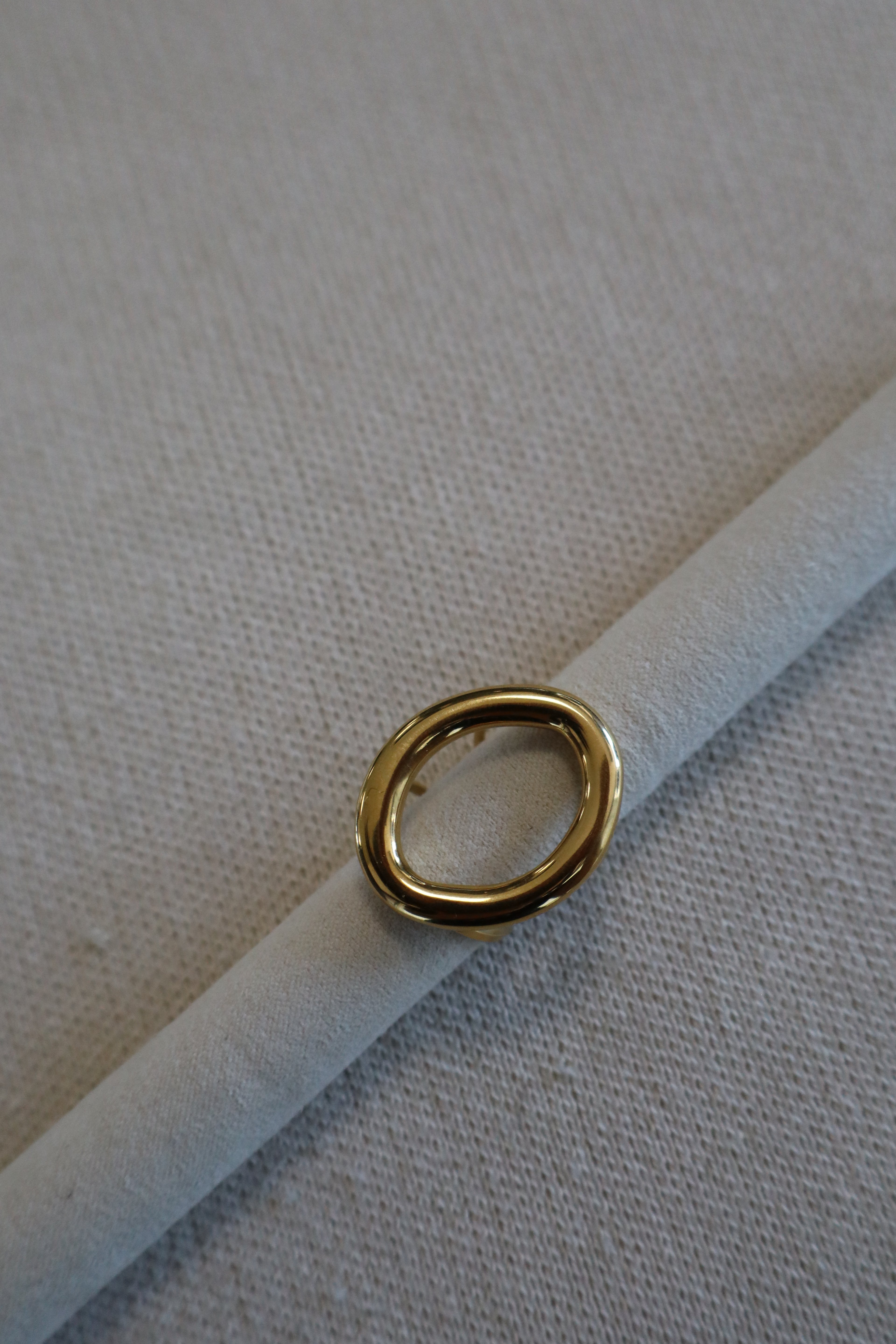 Anello 64