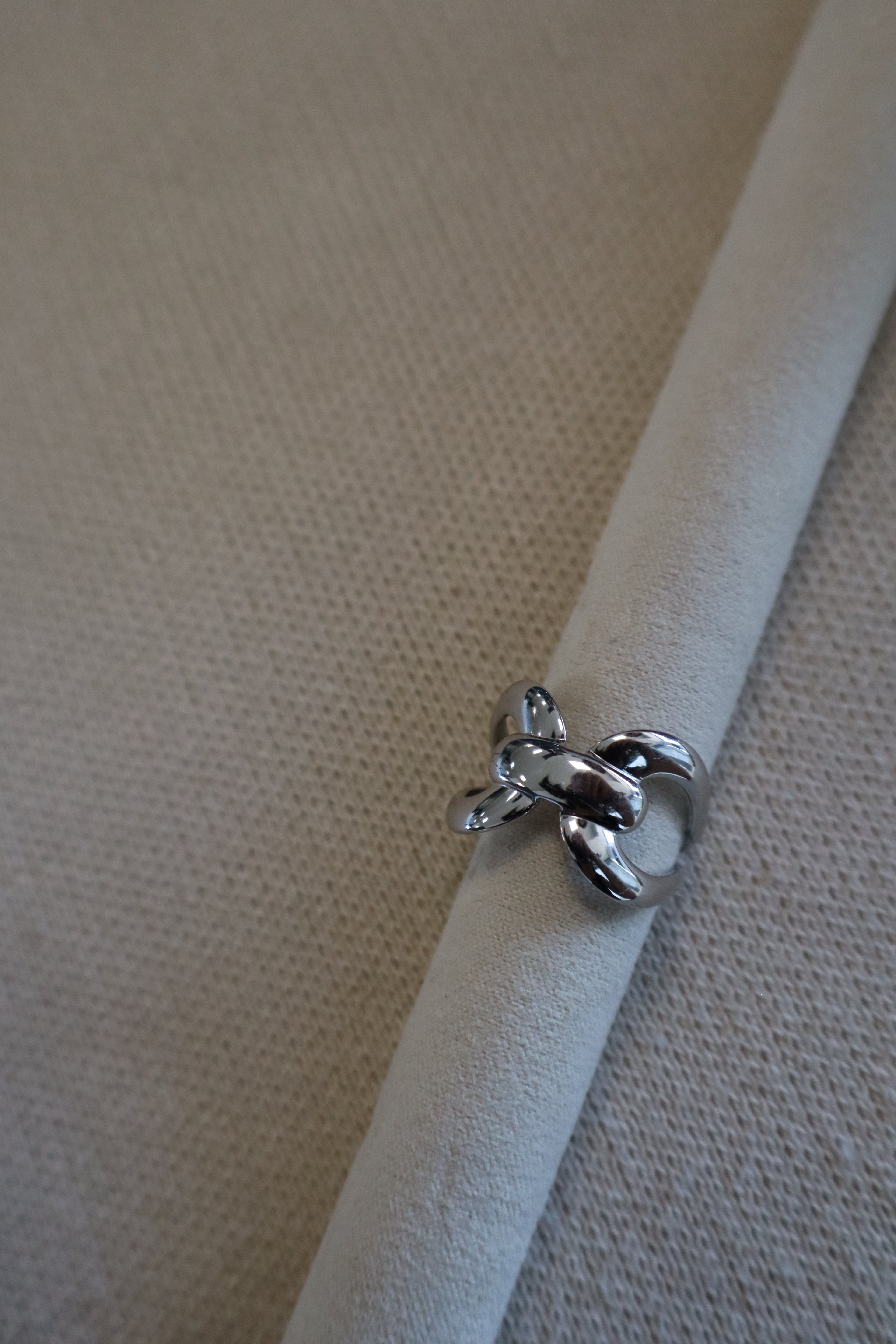 Anello 72
